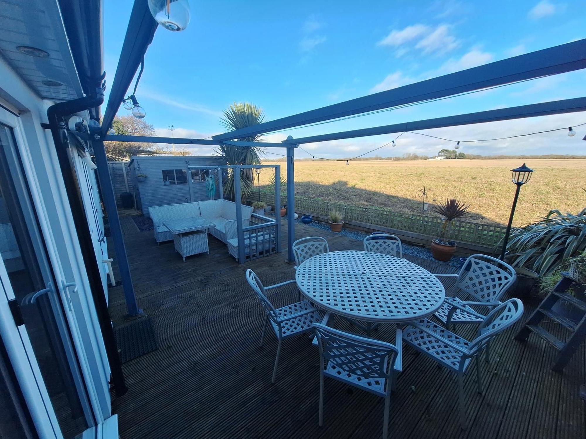 By The Sea, Home From Home Sleeps 6 Milford on Sea Exterior photo