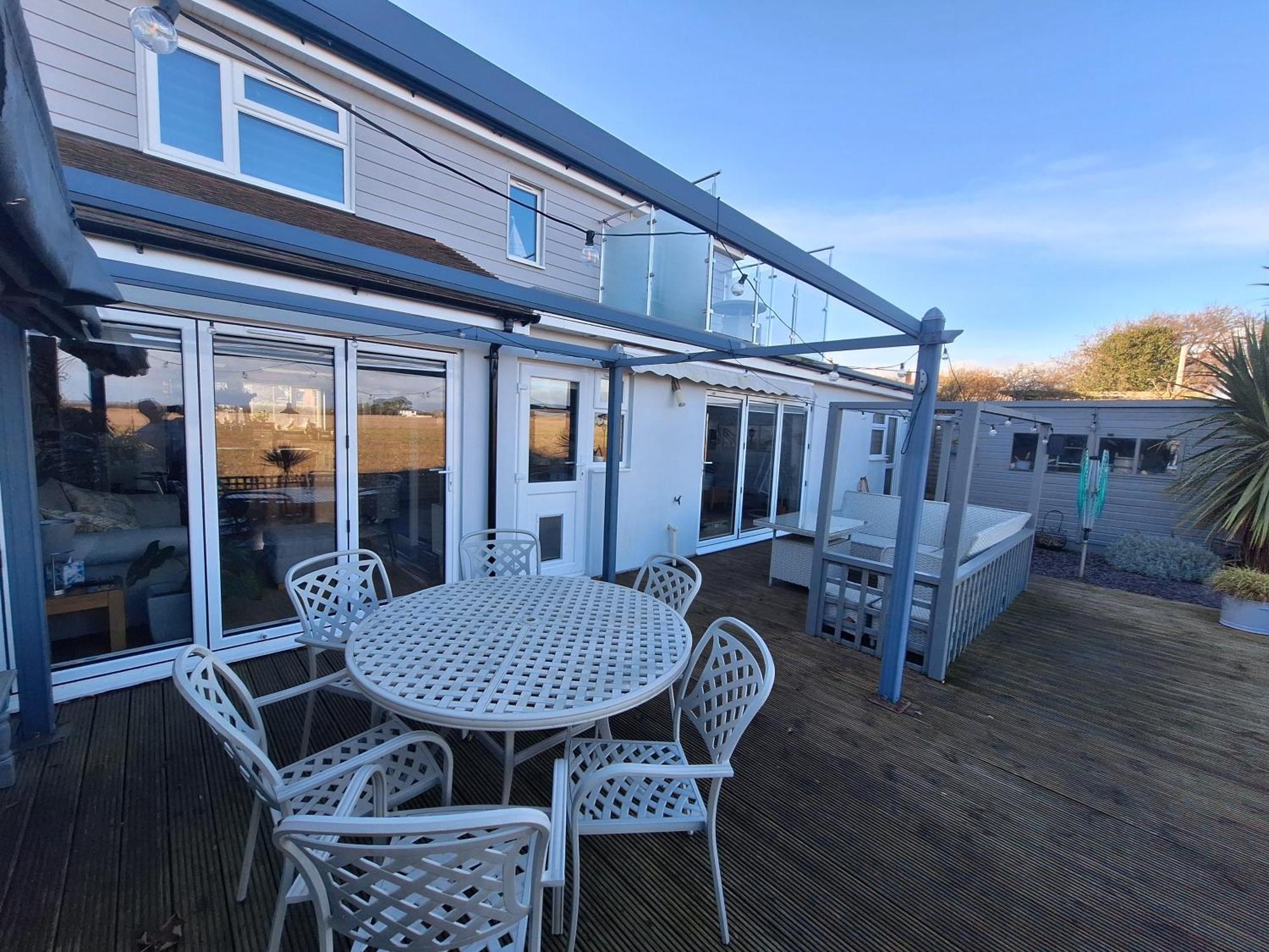 By The Sea, Home From Home Sleeps 6 Milford on Sea Exterior photo