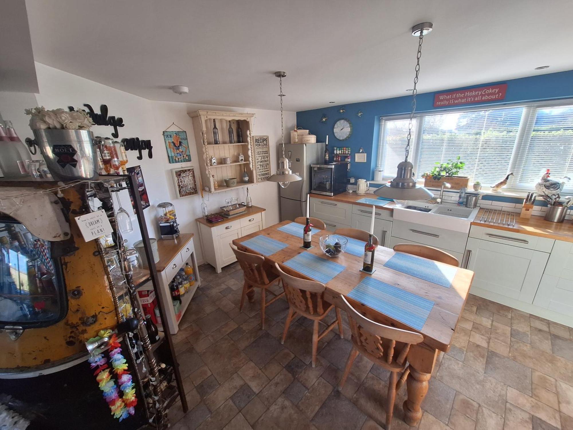 By The Sea, Home From Home Sleeps 6 Milford on Sea Exterior photo
